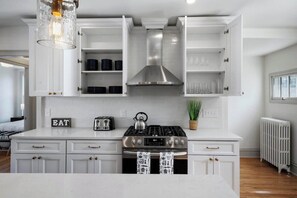 Fridge, microwave, oven, stovetop - Charming Historic Downtown Saratoga Springs home. (Saratoga Springs)