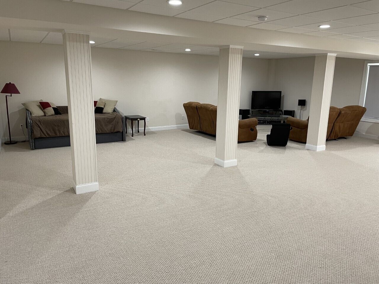 Spacious Guest Suite near LU and Airport