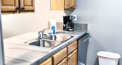 Fairfield Glade condo with King size bed, pet friendly and WiFi