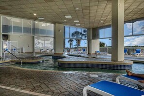 Piscina coperta, piscina all'aperto