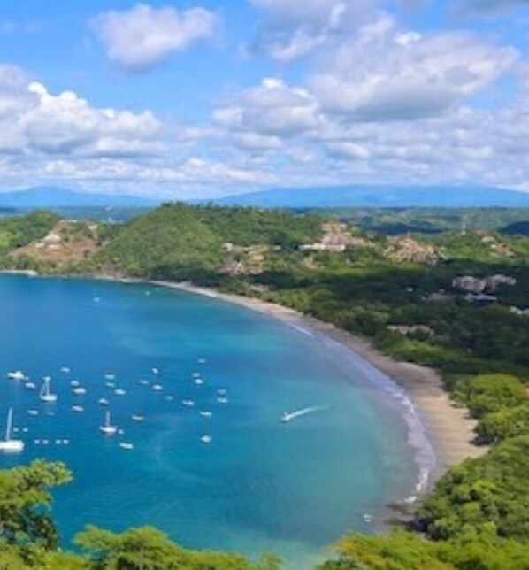 Beach - Escazu Vintage Apt 1 BR / 1 BA w/Great Location #6 (San Rafael, Escazu, Guachipelin)