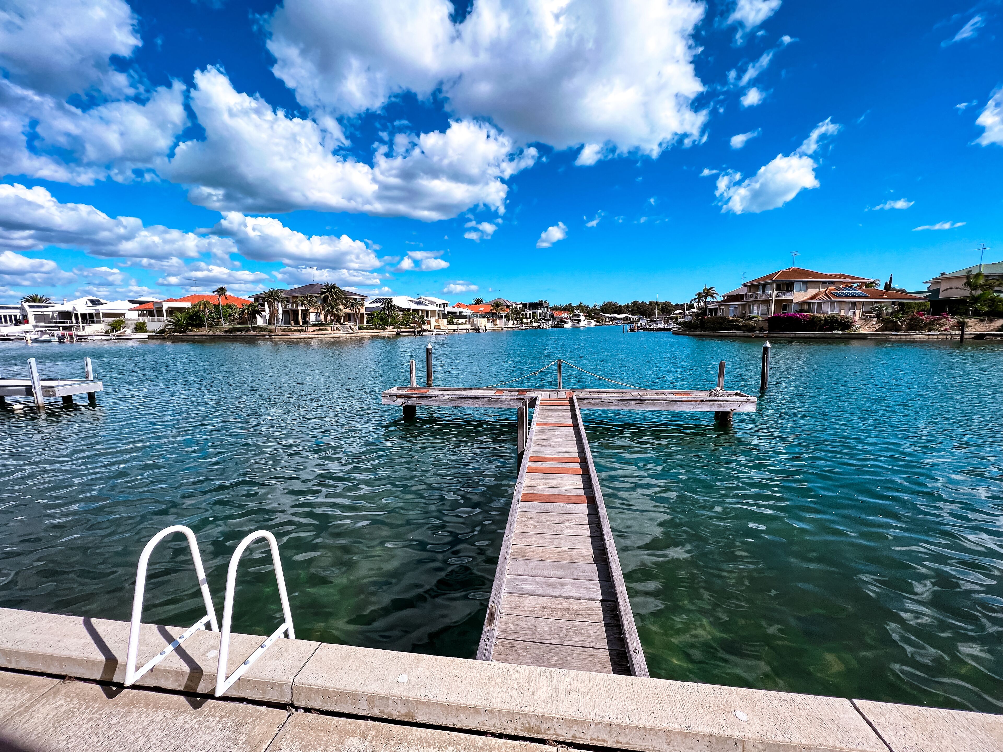 Mandurah Canal Front Luxury Living — image 22