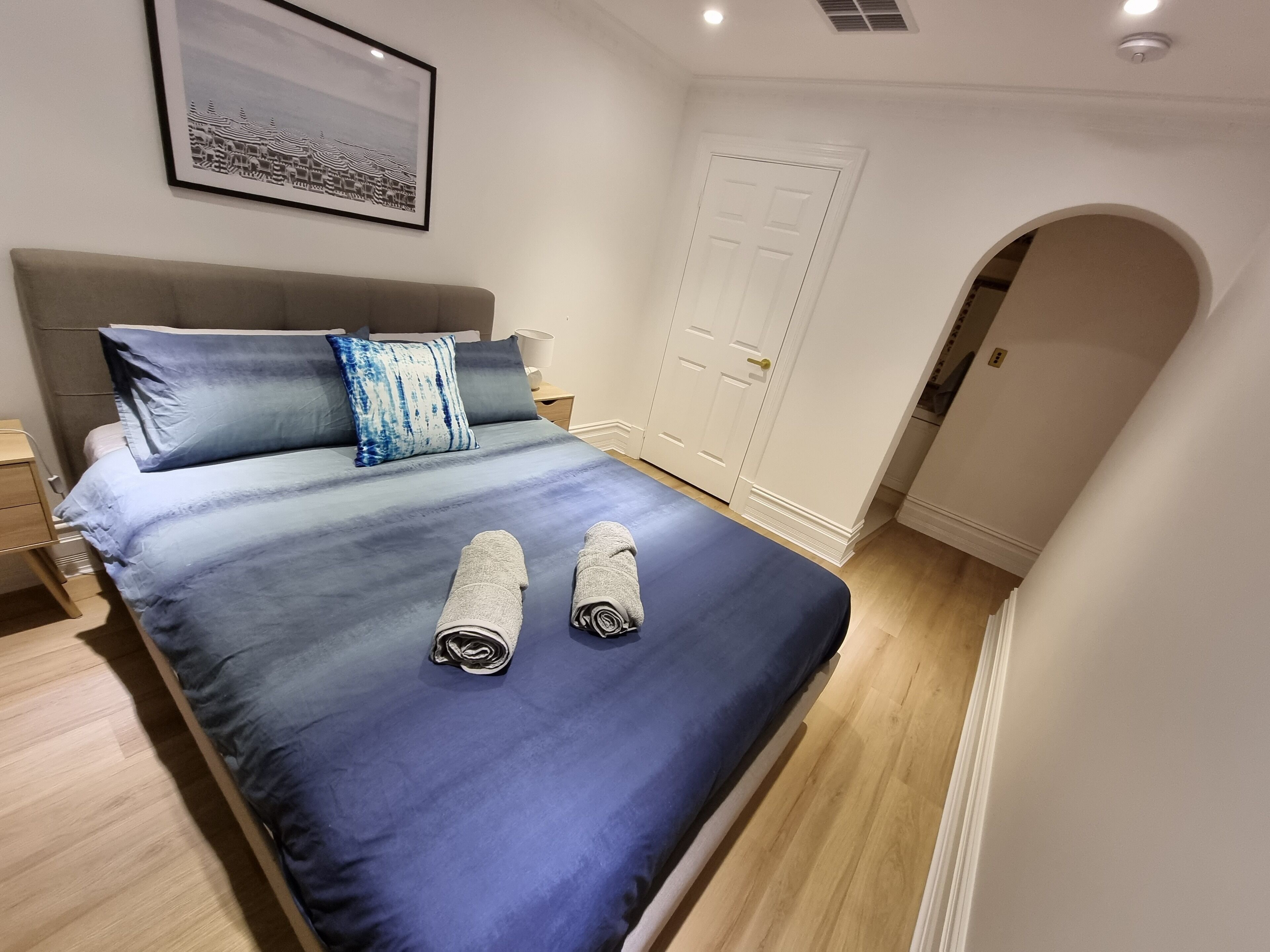 Mandurah Canal Front Luxury Living — image 15