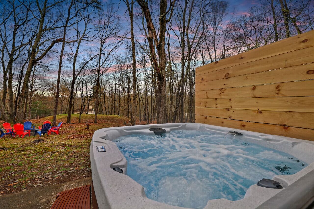 Poconos Getaway w/ Hot Tub, Pet Friendly, Fire Pit, Game Room