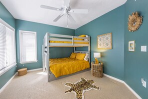 2 chambres, bureau, fer et planche à repasser, Wi-Fi gratuit
