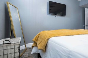 1 chambre, bureau, fer et planche à repasser, Wi-Fi gratuit