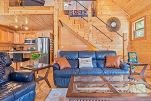 Smart TV, fireplace, DVD player, video library - Private Modern Cabin with Hot Tub on 11 Acres - The Perfect Up North Getaway (Spooner)