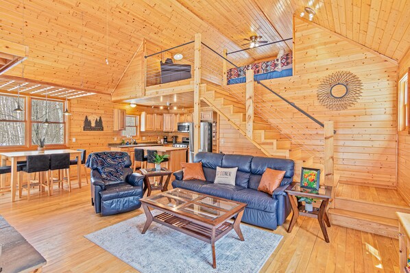 Smart TV, fireplace, DVD player, video library - Private Modern Cabin with Hot Tub on 11 Acres - The Perfect Up North Getaway (Spooner)