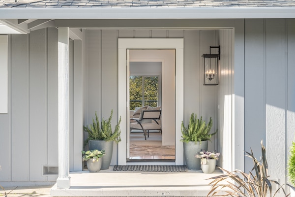 Front entry welcomes you along with radiant morning sun light