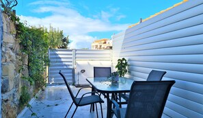 Exterior - Paphos Light House Apartment (Paphos)