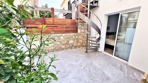 Terrace/patio - Paphos Light House Apartment (Paphos)