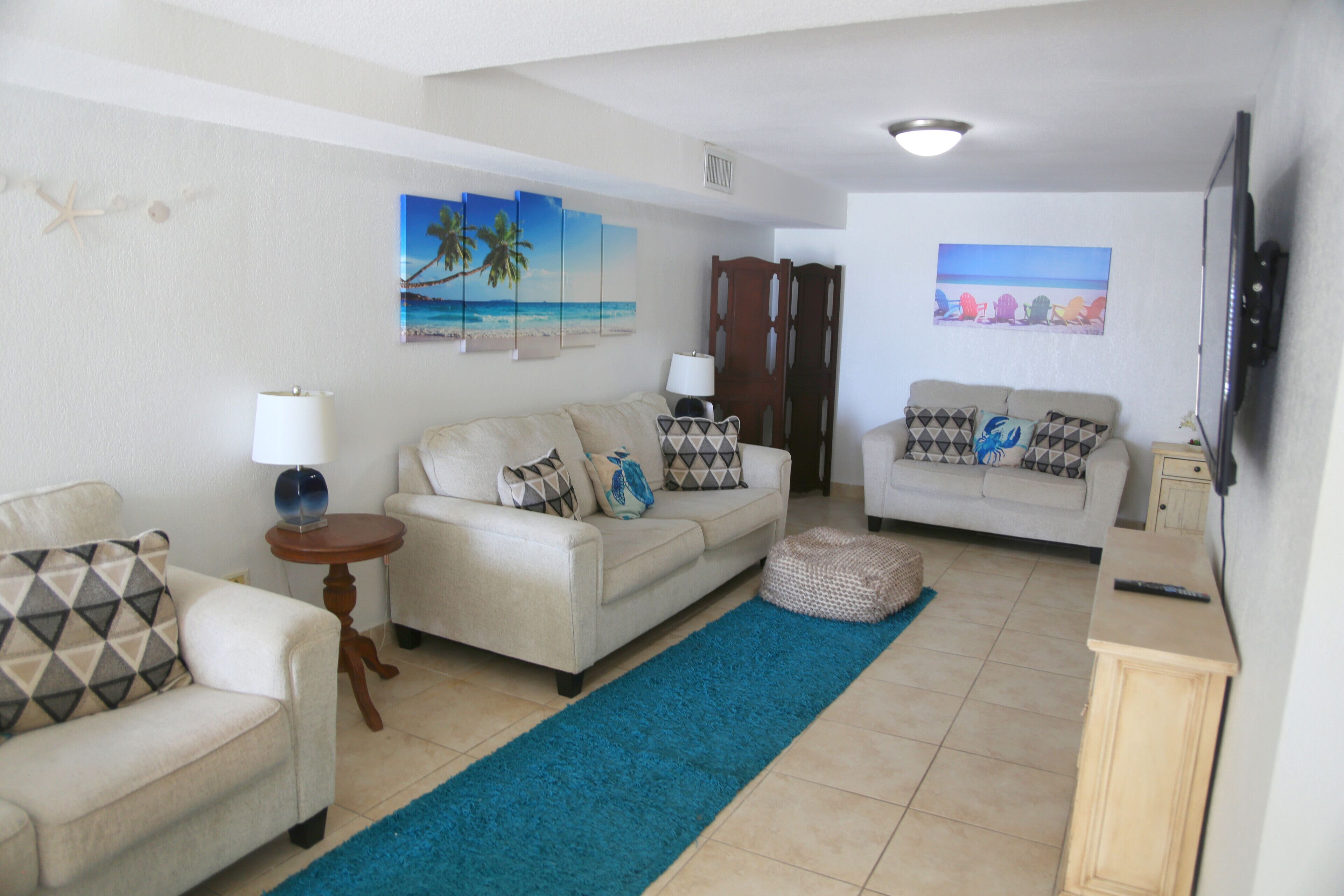 Smart-tv, videobibliotek, stereoanlæg