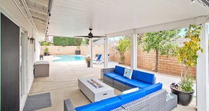 FAMILY POOL HOME/ 3-BDR/KING BED/Sleeps 10/Game Room/Arcade/near UCR