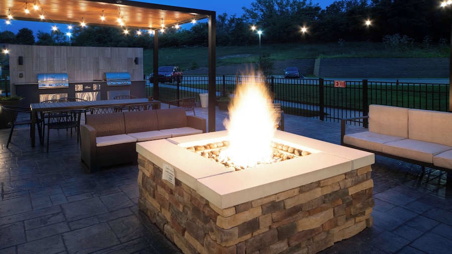 Staybridge Suites Cincinnati East Milford by IHG
