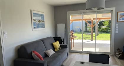 Comfortable vacation home ideally located between beach and town center