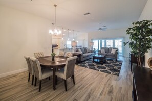 House, 3 Bedrooms | Dining - Alsobrook Court 5646 (Wildwood)