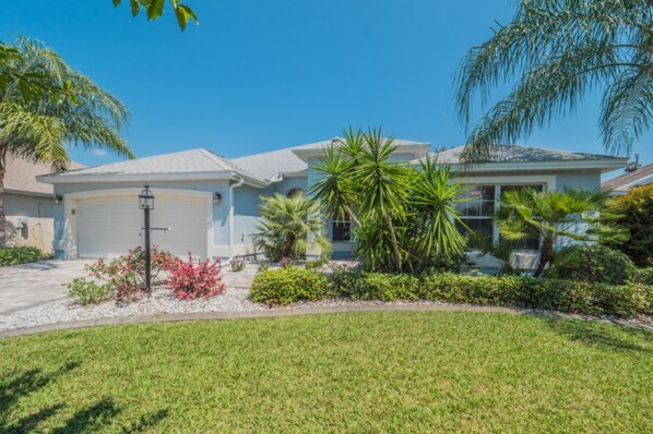Exterior - Bancroft Place 879 (The Villages)