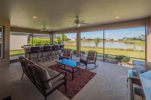 House, 3 Bedrooms | Balcony