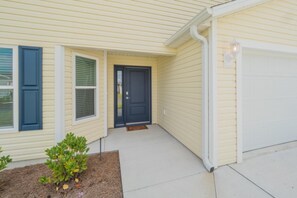 House, 3 Bedrooms | Exterior - Gilson Loop 489 (Wildwood)