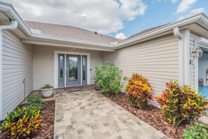 Exterior - Gerardo Avenue 2129 (Lady Lake)