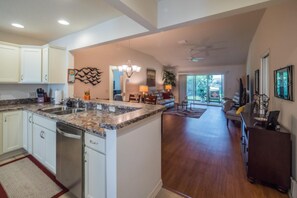Casa, 3 habitaciones | Cocina privada