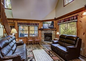 Casa, varias camas (Bear Creek Ridge #2120) | Sala de estar