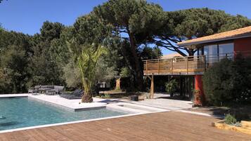 Piscine extérieure, piscine chauffée