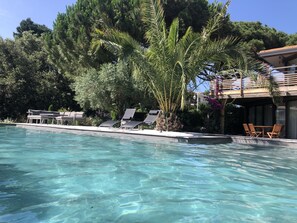 Piscine extérieure, piscine chauffée