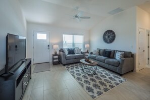 하우스, 침실 3개 | 거실