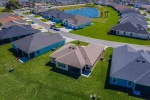House, 3 Bedrooms | Sport court
