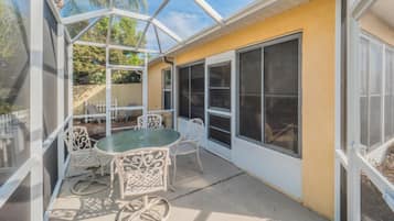 House, 2 Bedrooms | Terrace/patio