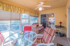 House, 2 Bedrooms | Terrace/patio