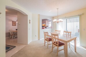 House, 2 Bedrooms | Dining