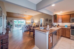 Casa, 3 habitaciones | Cocina privada