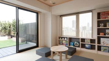 Sky Terrace and Board Game Room, Non Smoking | Down comforters, in-room safe, desk, iron/ironing board