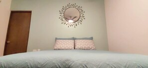 2 quartos, ferros/tábuas de passar roupa, Wi-Fi, roupa de cama
