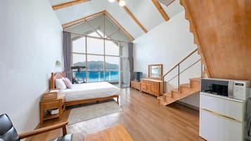 Basic Room, 1 Bedroom (202 (Oceanview))
