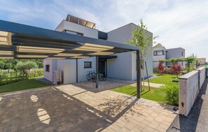 Property grounds - Villa Paolo (Istria - Novigrad) (Novigrad)