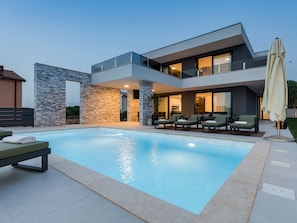 A heated pool - Villa Villa Riposo 2.0 (Istria - Novigrad) (Novigrad)