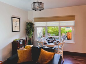 TV, fireplace, stereo, offices - Rose Court "Aristone"... Rest, Relax & Revitalize (New Town)