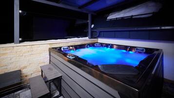 Villa | Terrace/patio