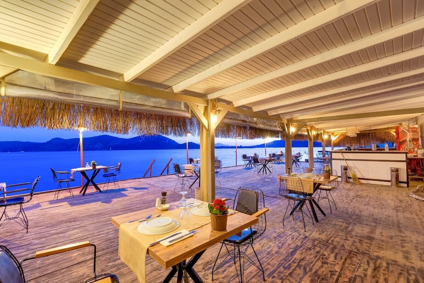 Mehmonxonada yashirin kamera rus jinsiy aloqa Chita porno video