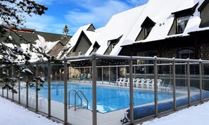 Et oppvarmet basseng