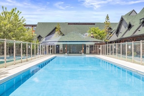 Beheizter Pool