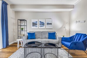 Smart-TV, Kamin, Videospiele