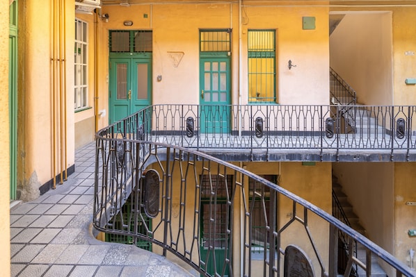 Interior - Huge Apartment in the city center (Budapest)