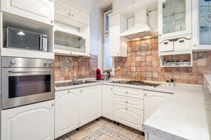Apartment | Private kitchen | Full-sized fridge, microwave, oven, stovetop - Huge Apartment in the city center (Budapest)