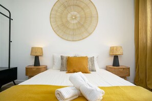 2 chambres, fer et planche à repasser, Wi-Fi gratuit, draps fournis