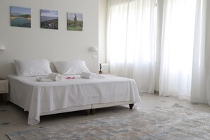 5 makuuhuonetta, työpöytä, ilmainen Wi-Fi