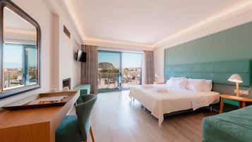 Deluxe Studio | Disability Access | Premium bedding, memory foam beds, in-room safe, individually decorated